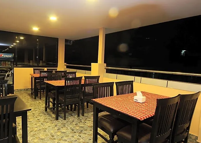 Kathmandu City Hotel 2*