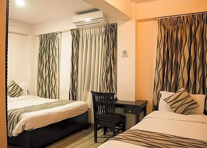 Kathmandu City Hotel 2*